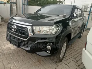 Toyota Hilux 2018 Black