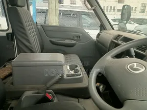 Mazda Bongo 2018 White