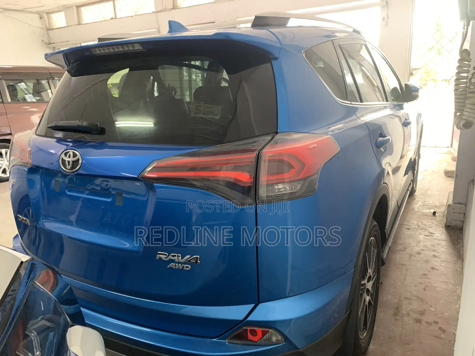 Toyota RAV4 SE AWD (2.5L 4cyl 6A) 2016 Blue