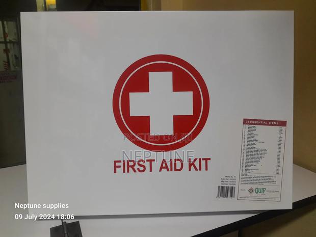 First Aid Kit 34 Essential - main view