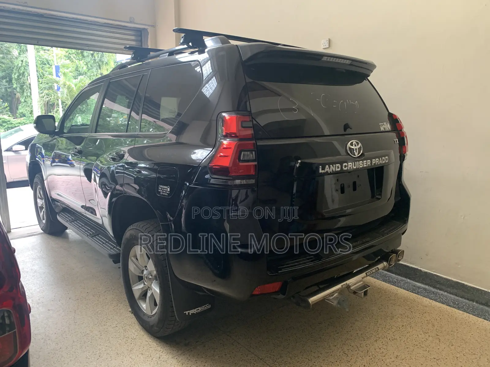 Toyota Land Cruiser Prado 2.8 2017 Matt Black