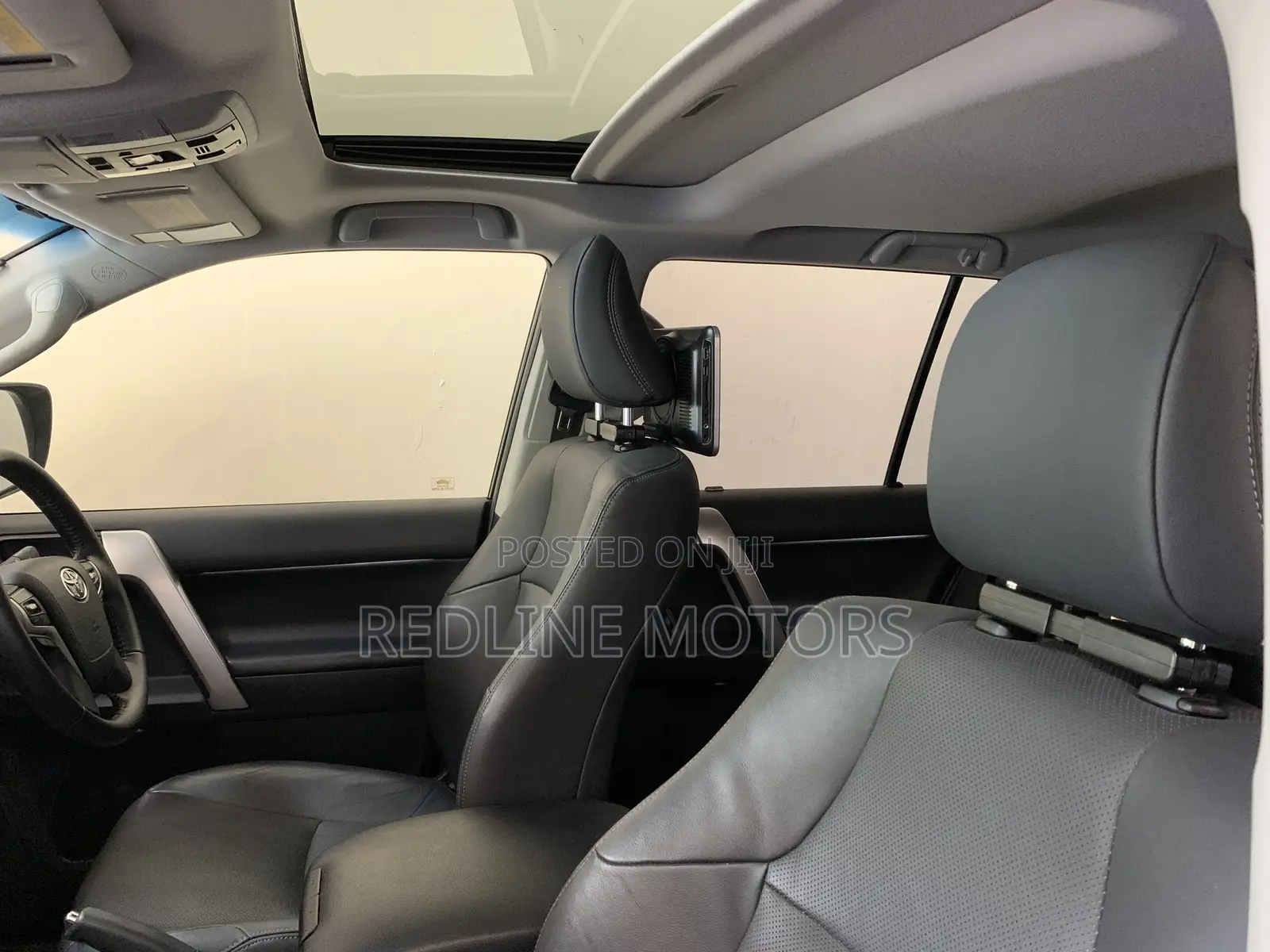 Toyota Land Cruiser Prado 2.8 2017 Matt Black