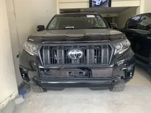 Toyota Land Cruiser Prado 2.8 2017 Matt Black