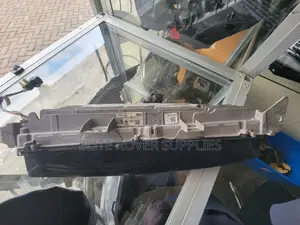 Range Rover Vogue L460 Taillight