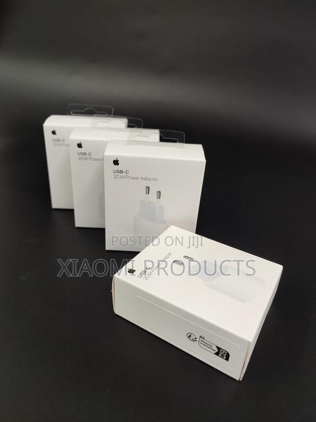 Apple 20w USB-C Adapter - thumbnail 2