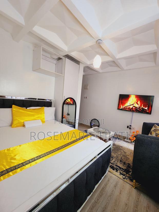 Studio Airbnb - main view