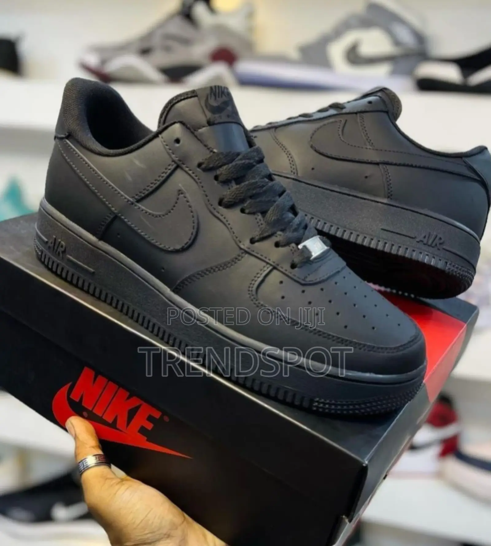 Airforce Black Sneakers