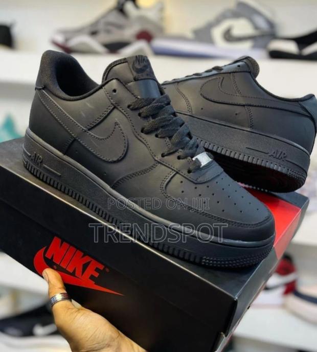Airforce Black Sneakers - main view