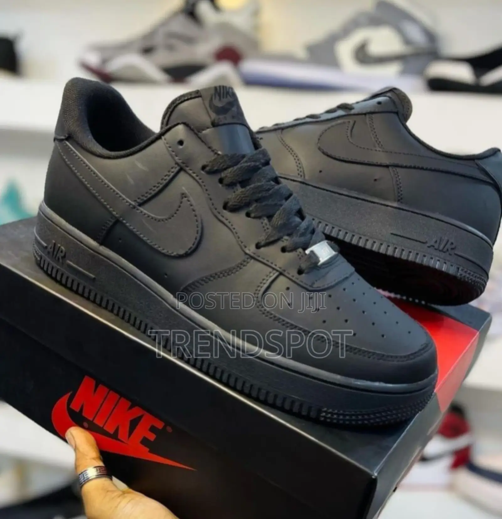 Airforce Black Sneakers