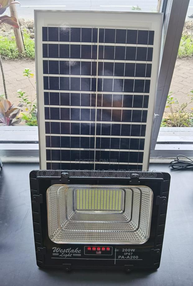 200 Watts Westlake Solar Floodlight - main view