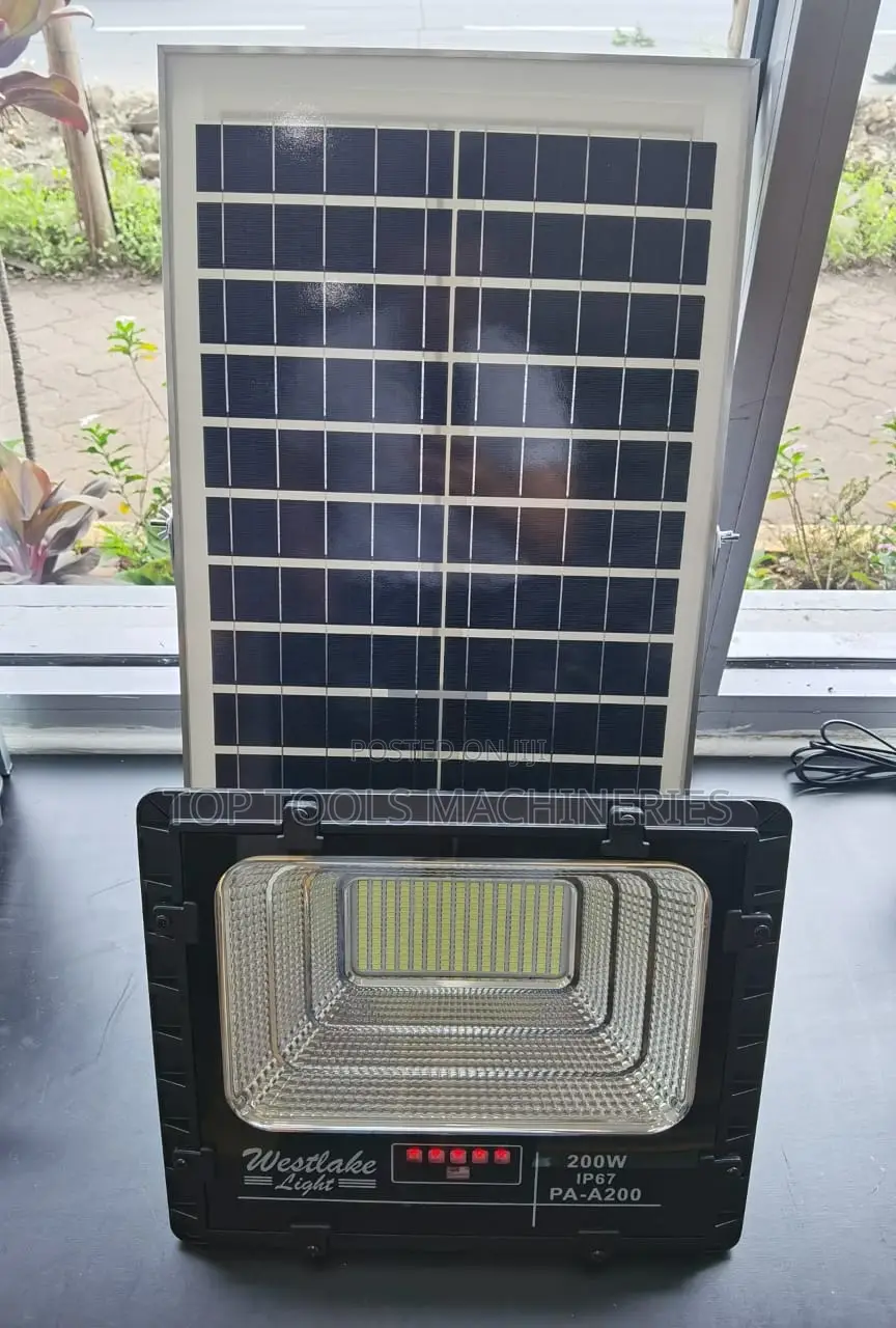 200 Watts Westlake Solar Floodlight
