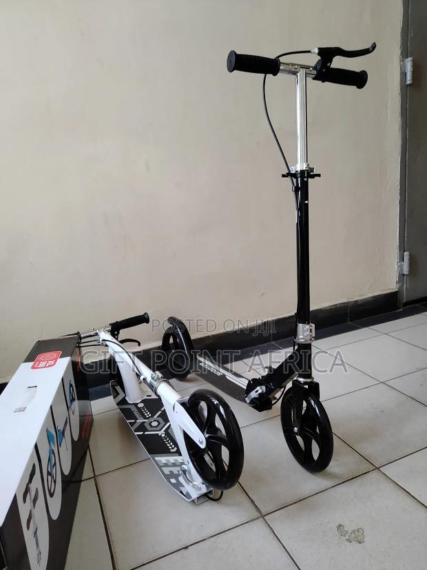 Metal Two Wheels Foldable Scooters - thumbnail 2