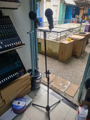 Presidential Silver Double Microphone Stand