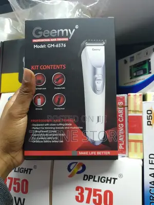 Geemy Professional Trimmer With Silver Pd Alloy Motor