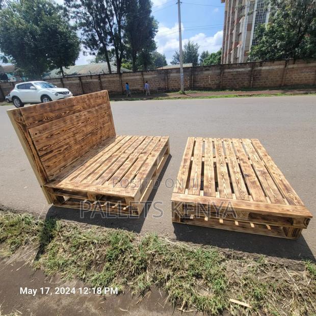 Pallet Bed- 5*6 Detachable and Blazed Pallet Bed. BB007 - main view