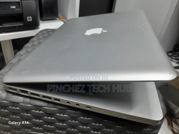 Laptop Apple MacBook Pro 8GB Intel Core I5 HDD 500GB