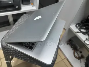 Laptop Apple MacBook Pro 8GB Intel Core I5 HDD 500GB