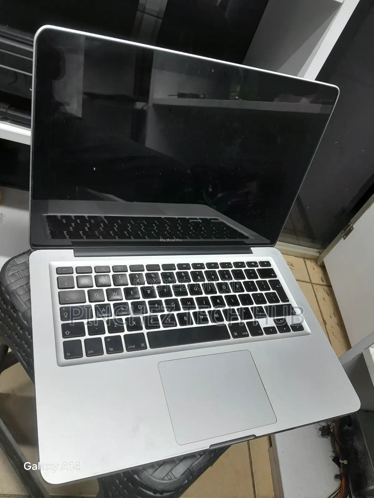 Laptop Apple MacBook Pro 8GB Intel Core I5 HDD 500GB
