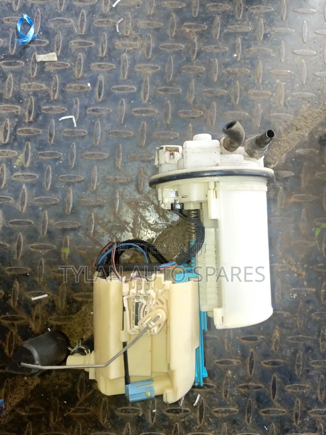 Fuel Pump Toyota Fielder /Axio 4wd