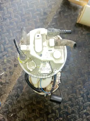 Fuel Pump Toyota Fielder /Axio 4wd