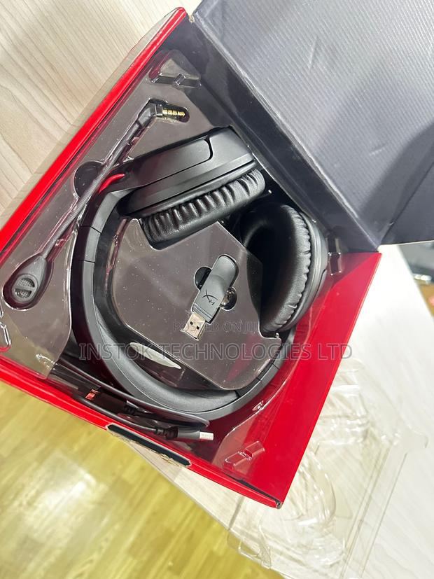 Hyperx Cloud Flight Wireless Gaming Headset - Open Box - thumbnail 3