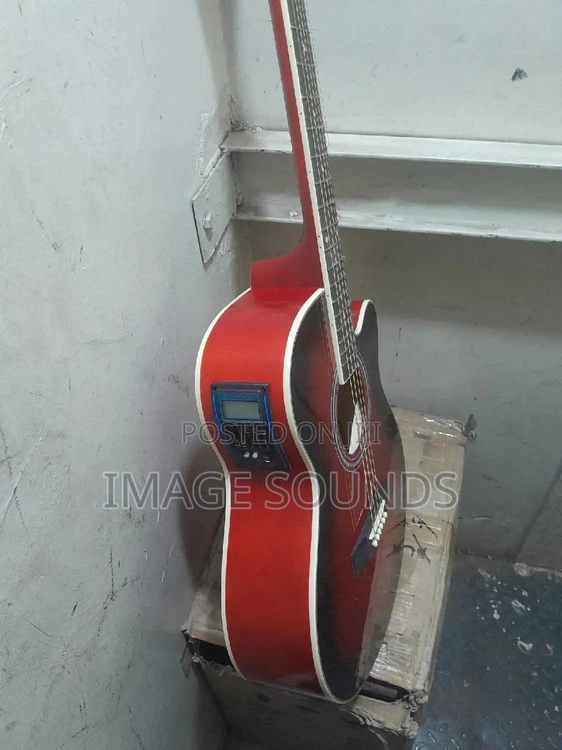 Semi Acoustic 40inch (Red)