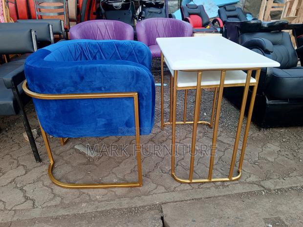 Manicure Chair and Table - main view