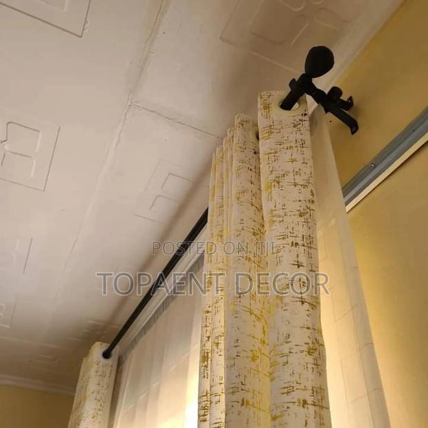 Juakali Window Curtain Rod and Velvet Curtain