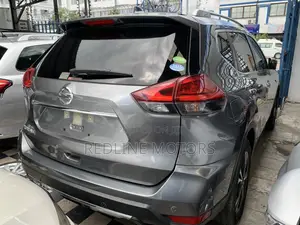 Nissan X-Trail 2.0 Petrol FWD 2017 Gray