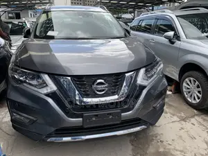 Nissan X-Trail 2.0 Petrol FWD 2017 Gray