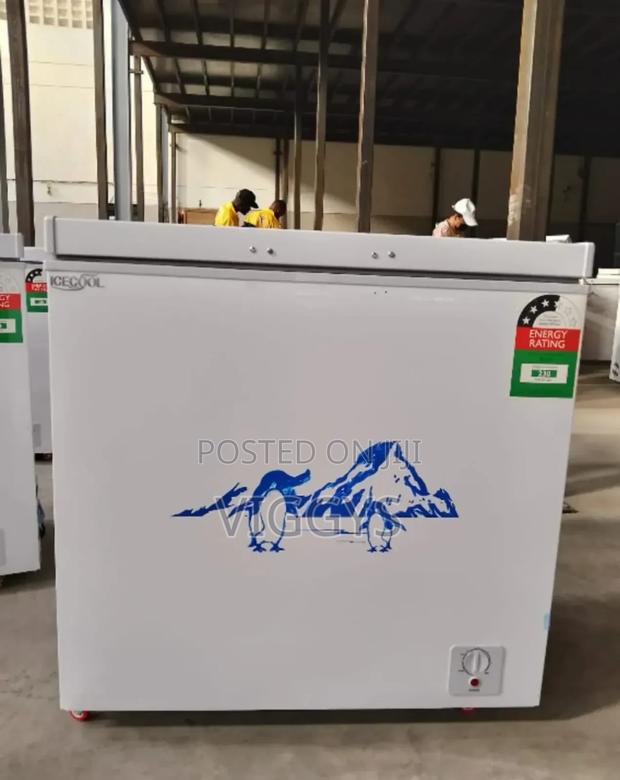 Durable Icecool 169litres Freezer/Icecool 169l/Chest Frez