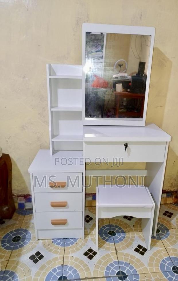 Dressing Table With Sliding Mirror - main view