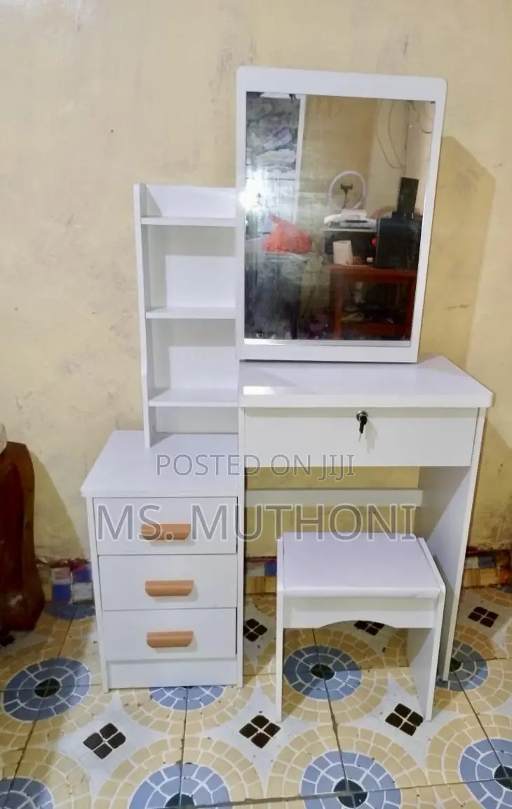Dressing Table With Sliding Mirror