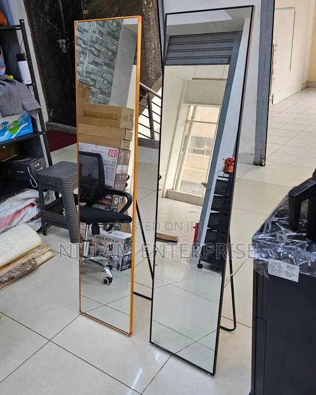 Standing/Dressing Mirrors With Metallic Frame - thumbnail 3