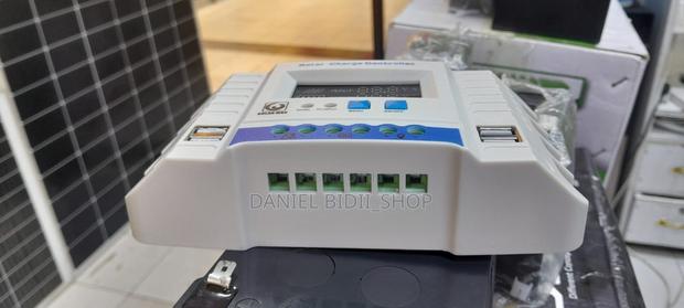Solarmax 30amps Charge Controller PWM - thumbnail 2