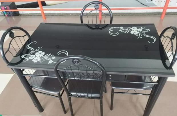 Executive 4 Seater Dinning Table/Luxury/Table/Et - main view