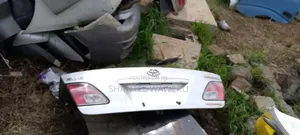 Toyota Brevis Boot
