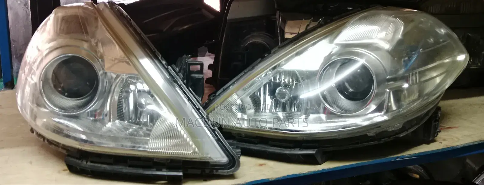 Nissan Tiida 2010 Xenon Headlights