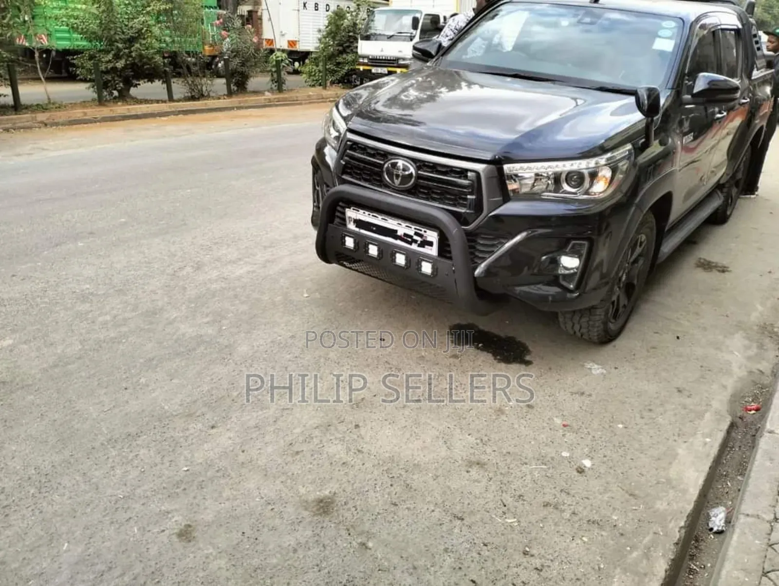 Nudge Bar + Rollbar Installed on Toyota Hilux Revo