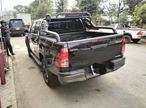 Nudge Bar + Rollbar Installed on Toyota Hilux Revo