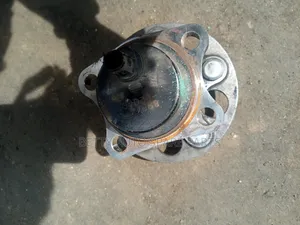 Toyota Ractis Rear Hub