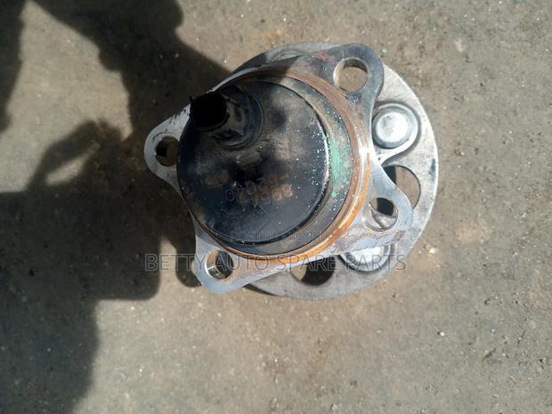 Toyota Ractis Rear Hub