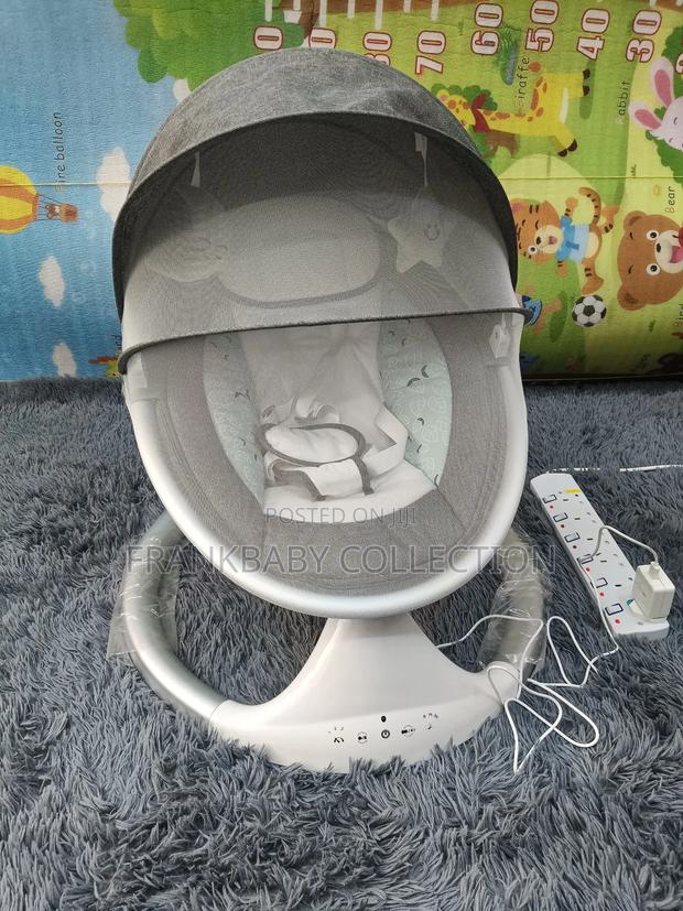 Baby Swing - thumbnail 2