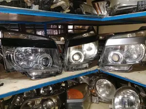 Toyota Voxy 2008 Xenon Headlights