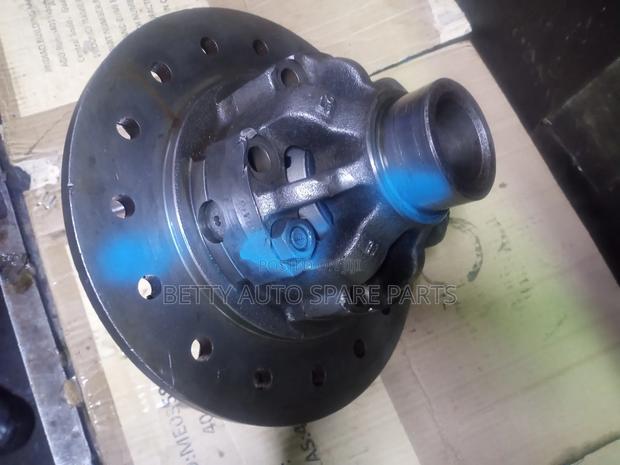 Mitsubishi FRR Differential Cage Diff and Spider - main view