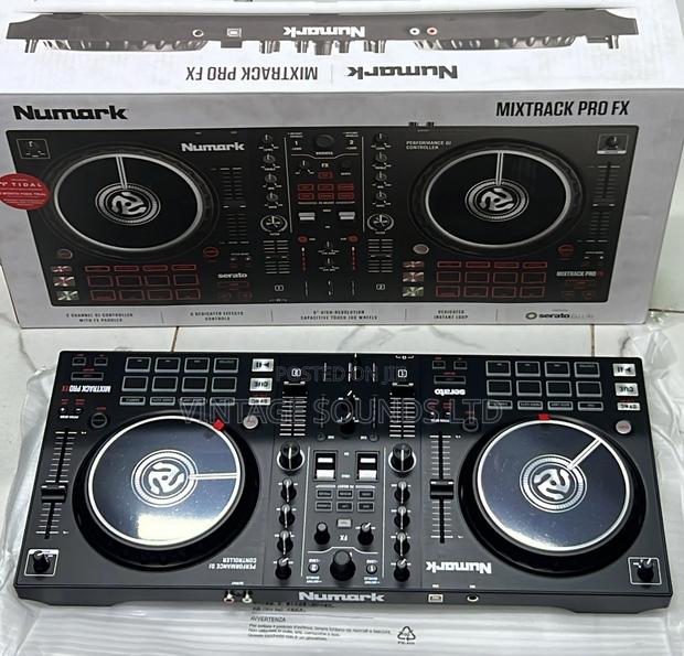 Numark Mixtrack Pro FX DJ Controller (Serato ) - main view