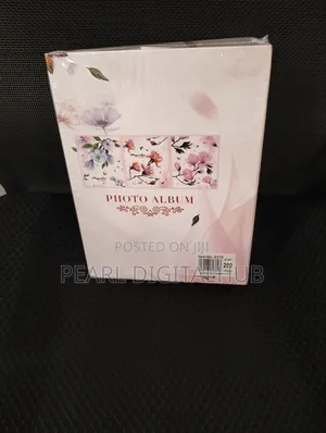 Book Type 200 Photo Album