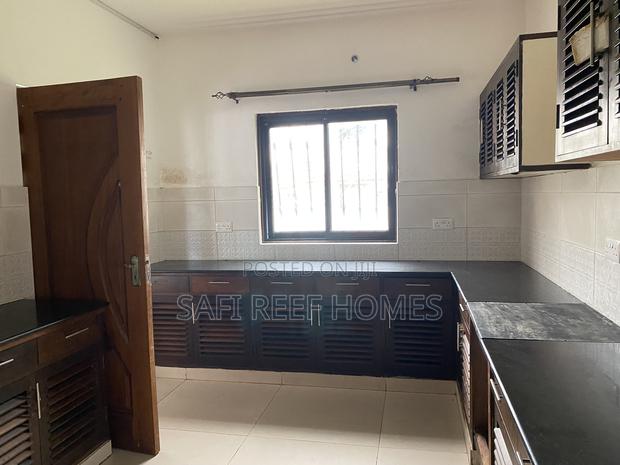 6bdrm Maisonette in Nyali for rent - thumbnail 16
