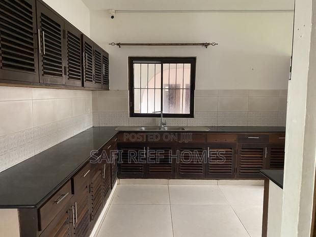 6bdrm Maisonette in Nyali for rent - thumbnail 15