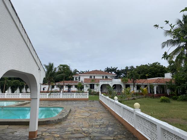 6bdrm Maisonette in Nyali for rent - thumbnail 9